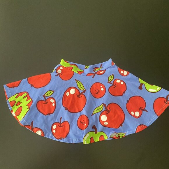 Spoiled and Flashy Snow White Skirt Size 7/8 (NWOT Second) - Picture 1 of 7